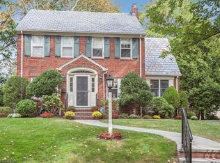121 Oakland Rd, Maplewood, NJ 07040