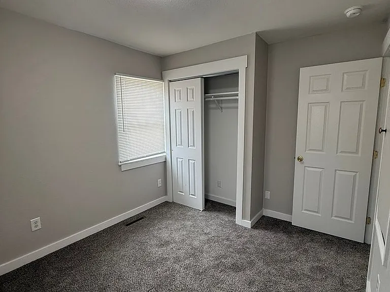 7030 N Market St — Photo 8