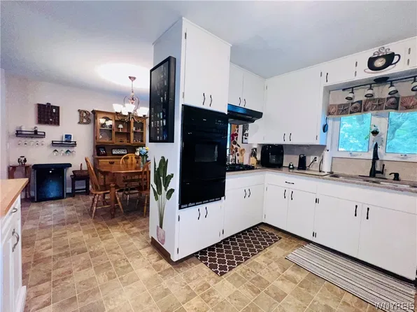 116 S Warsaw St, Dunkirk, NY 14048