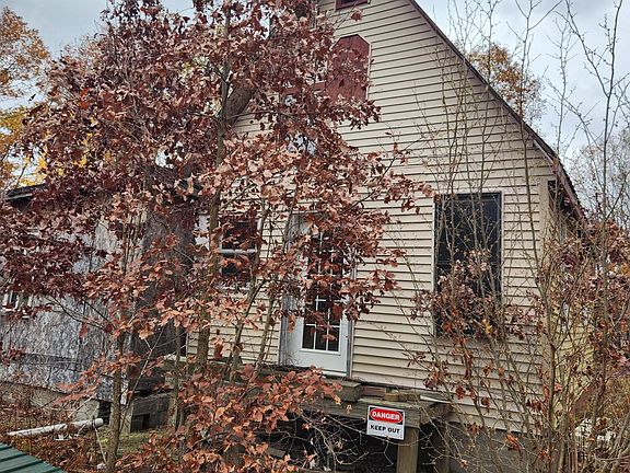 5th image of 9979 N River Dr