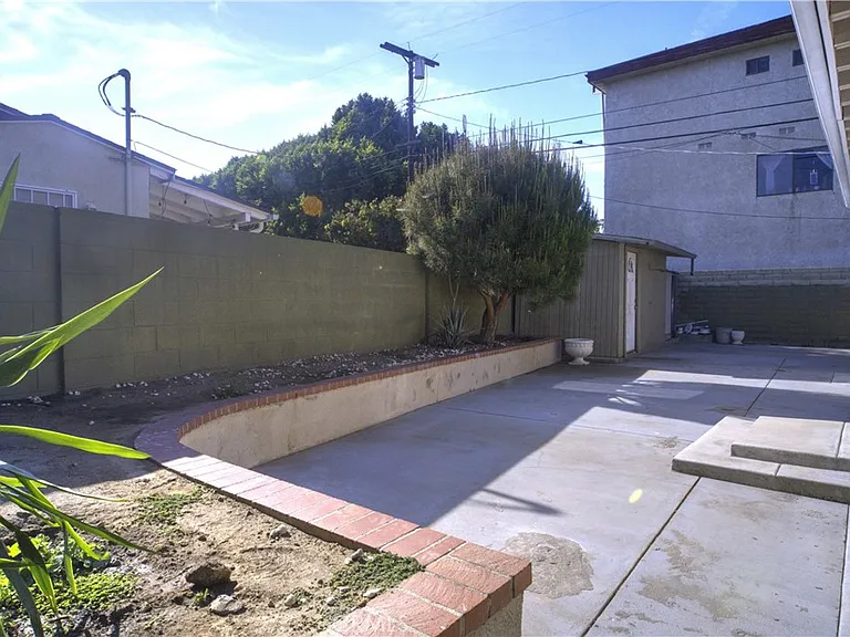 8163 Willis Ave — Photo 27
