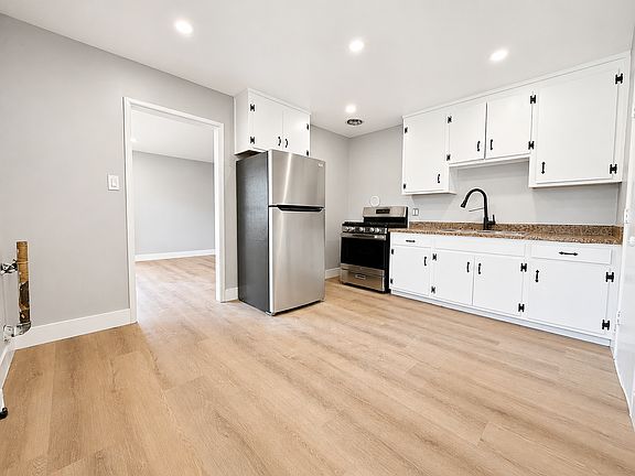 5th image of 844 Benicia Rd