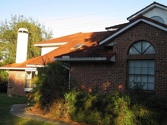 3rd image of 239 Shady Oaks Cir