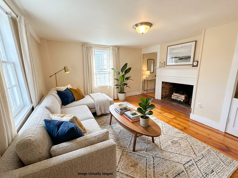 33 Gardner St #1