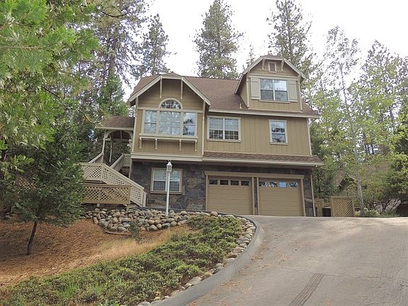 2nd image of 11998 Hillhurst Cir