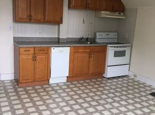 96 Rhode Island Ave APT 05, Newport, RI 02840
