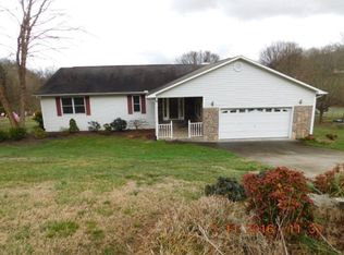736 Stuffle St, Kingsport, TN 37660