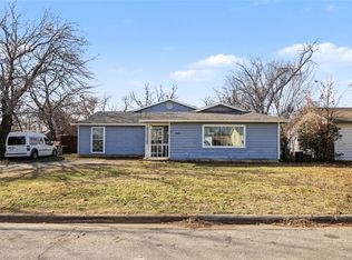 1945 Hemlock Dr, Haltom City, TX 76117