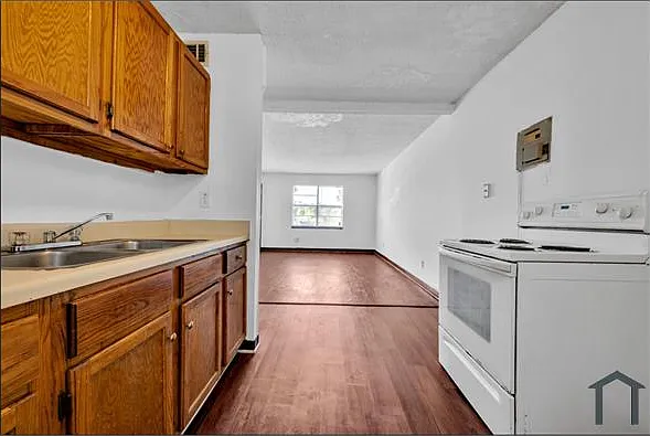 313 Beta St S #325D — Photo 10