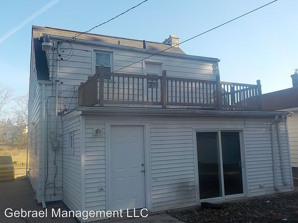 1025 Gladwin St, Flint, MI 48504 Zillow