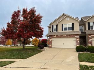 2005 Briarbend Ct, Maryville, IL 62062
