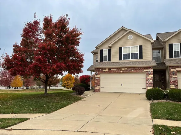 2005 Briarbend Ct, Maryville, IL 62062