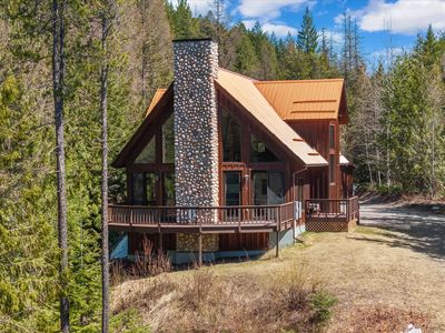 991 Lake Dr, Columbia Falls, MT, 59912