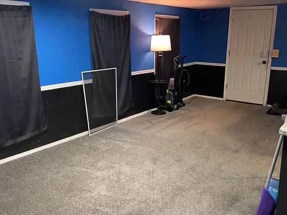 5th image of 361 Circle Dr #2