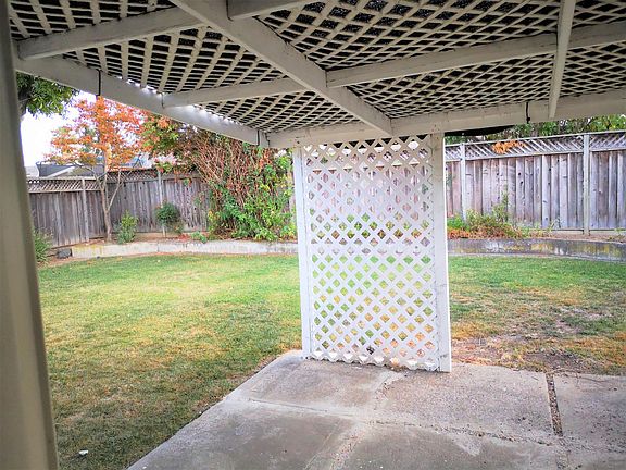 3rd image of 4790 Denevi Dr