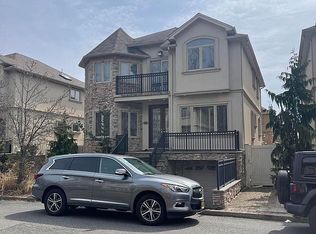 34 Bruno Ln, Staten Island, NY 10307