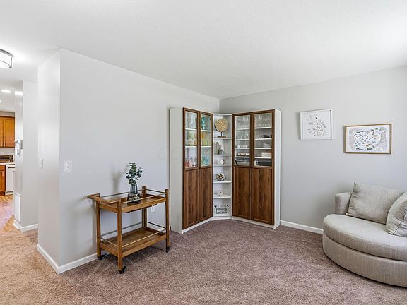 4th image of 3930 Snowshoe Ave