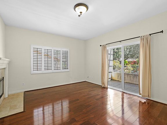 5th image of 2439 Oswego St Unit 11