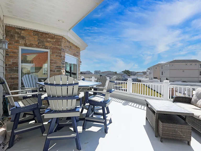 5219 Sea Spray Rd — Photo 5