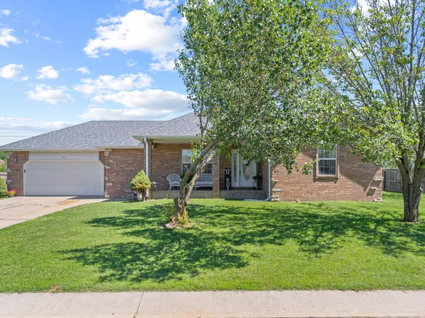 301 Redbud Street, Sparta, MO 65753