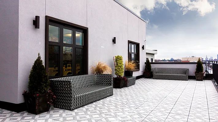 Rented by Nooklyn NYC LLC | media 25