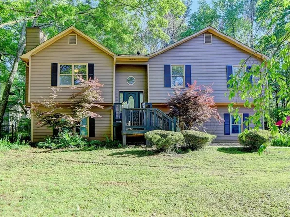 155 Hollyberry Dr, Dallas, GA 30157