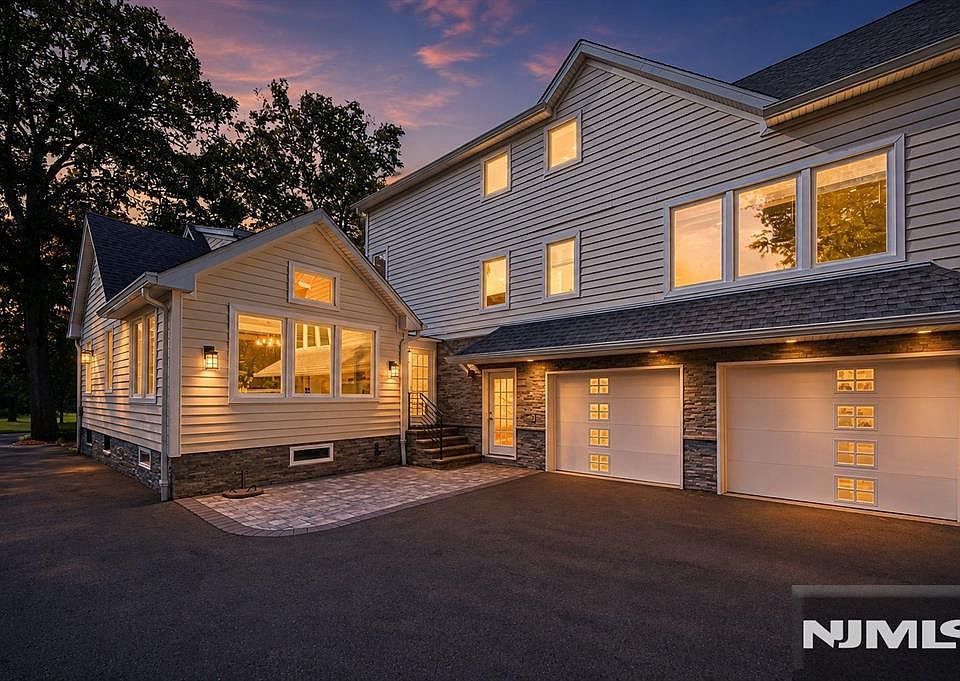 1st image of 40 Dean Drive