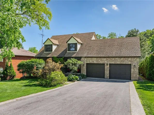 5 Mays Cres, Hamilton, ON L8B 0G4