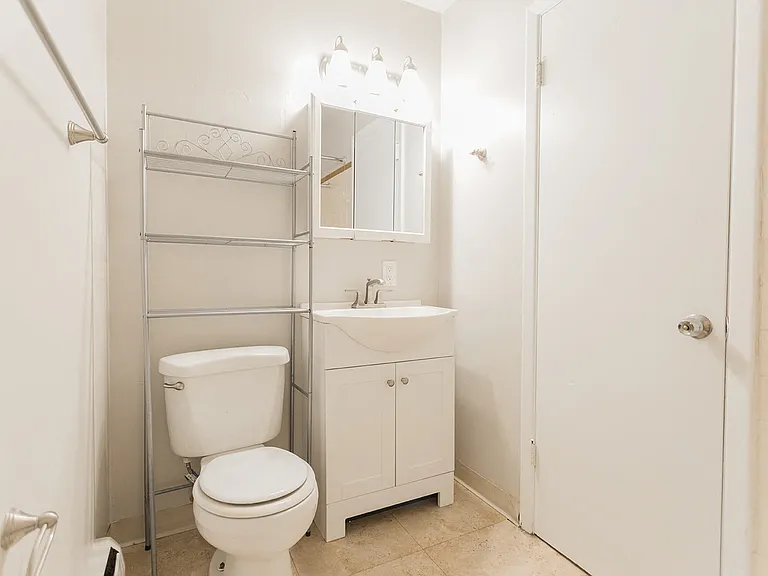 3220 Madison Ave — Photo 25