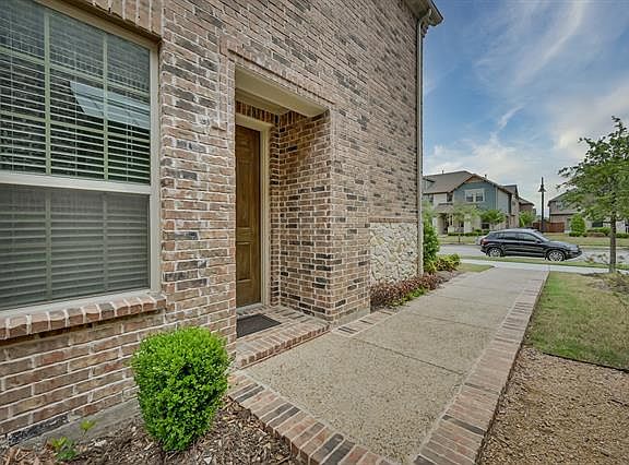 3rd image of 4236 Cascade Sky Dr