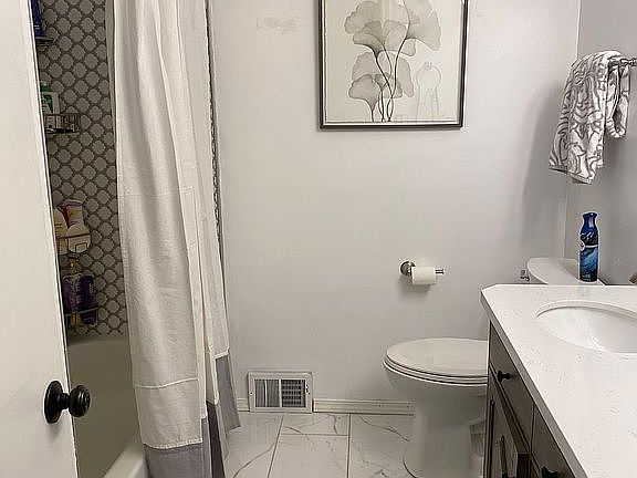 4th image of 2791 Richmond Rd