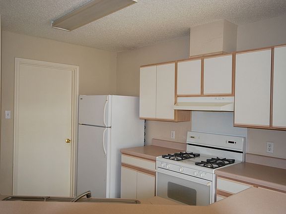 5th image of 5303 Roosevelt Ave
