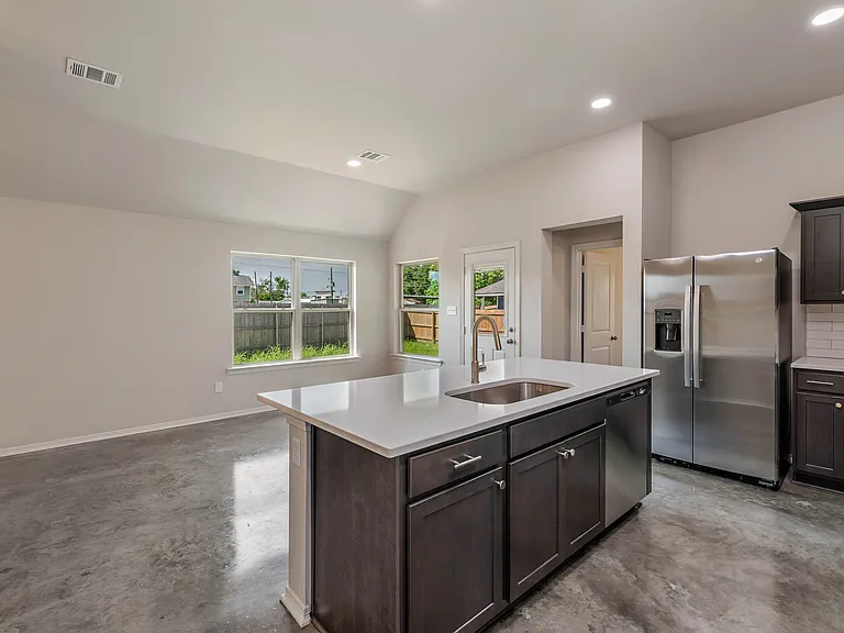 2807 Messenger Way — Photo 5