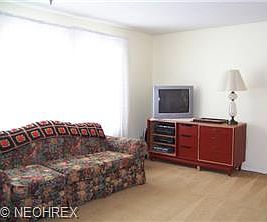 5th image of 3091 Englewood Dr