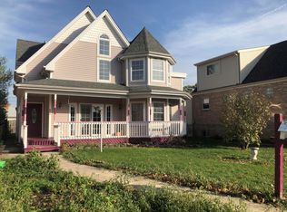 3533 N Paris Ave, Chicago, IL