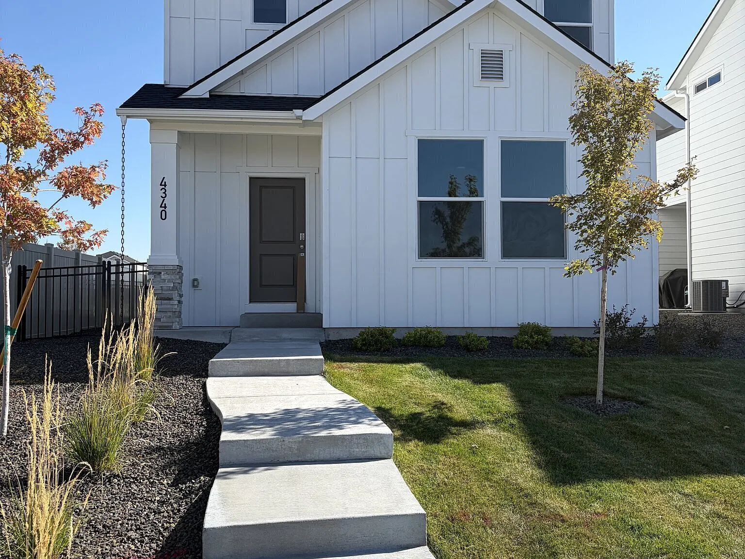 Brand New! 2 story, 3 bed home in Meridian — Photo 1