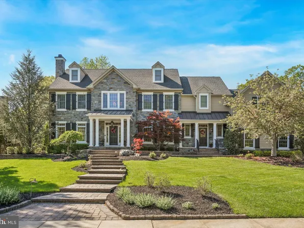 3 Tuscany Way, Mount Laurel, NJ 08054