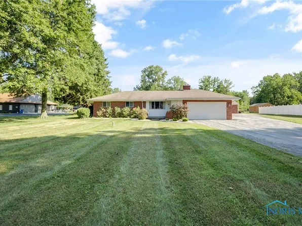 9944 Laplante Rd, Monclova, OH 43542