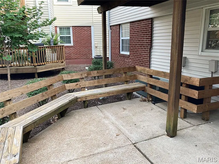 1520 E Swan Cir — Photo 9