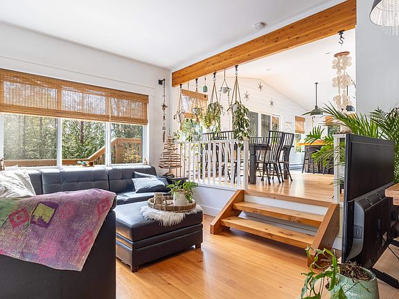 3rd image of 5522 Wakefield Rd