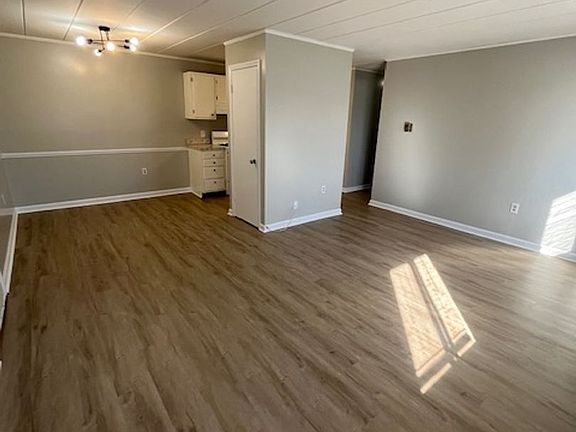 4th image of 1606 Alexandria Dr
