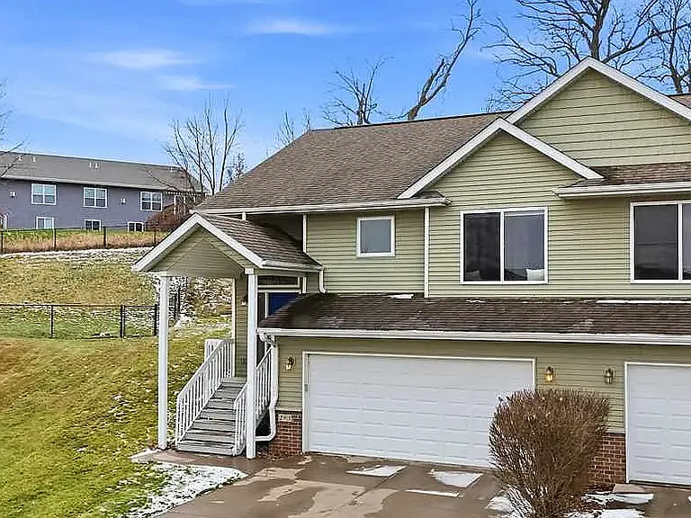 295 Hickory Ct — Photo 28
