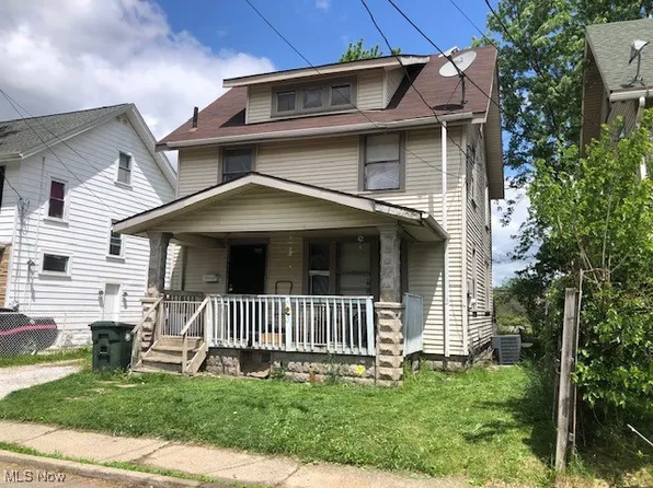 1817 Penn Pl NE, Canton, OH 44704