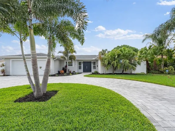 170 98th Ave N, Saint Petersburg, FL 33702