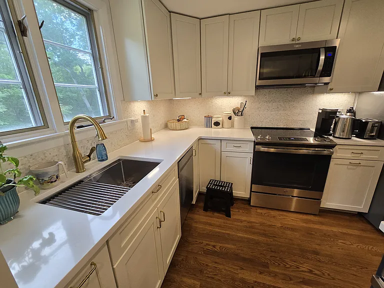 55 Eldred St — Photo 37