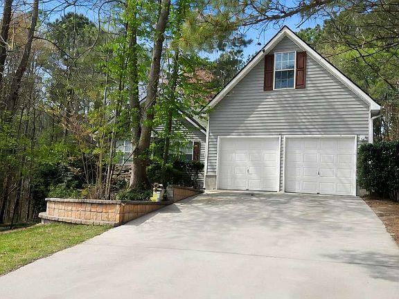 2nd image of 2072 Amberly Crossing Ln