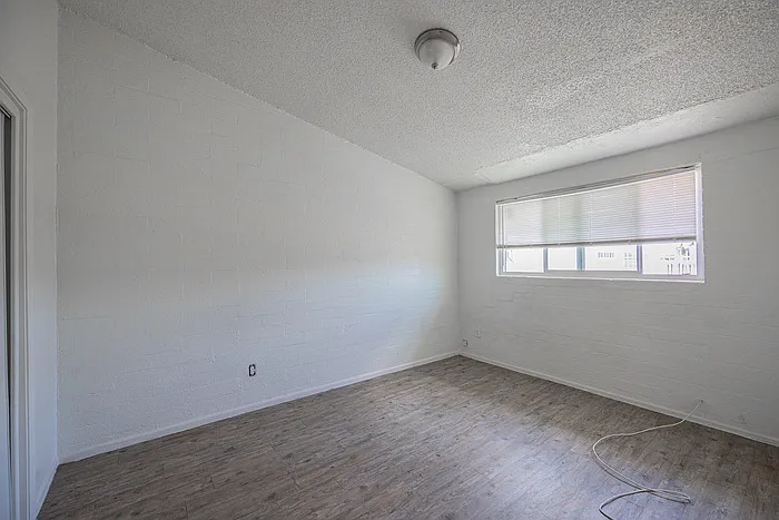 2139 W Devonshire Ave #2 — Photo 10