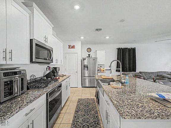 3rd image of 12418 W GLENN Court