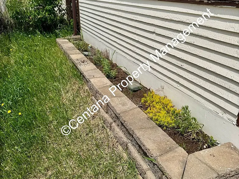 1130 Missouri Ave — Photo 2