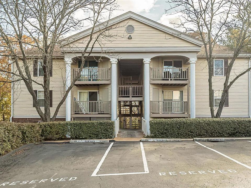 Treetop Condominiums 717 Ridgeside Dr Ballwin MO Zillow